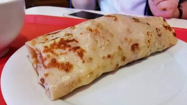 其实这是一个偷拍帅哥的白夜之行
