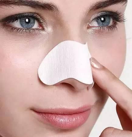 你还真敢用“小苏打按摩法”清理黑头啊？别傻了！