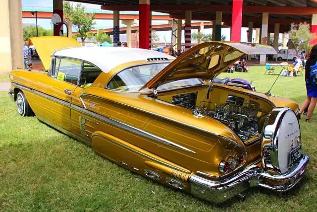 男人都想尝试这辆车，只不过一般人基本买不到