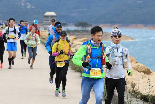 首百：Vibram HK100 伤残“兮兮 加油”抱得最后一个银人归