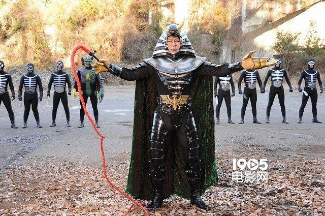 《假面骑士1号》曝海报 大杉涟、阿部力演反派