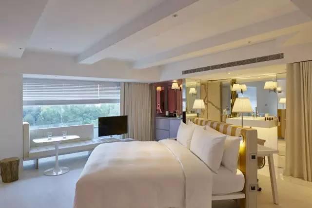 成功睡进明星“家”里去，我有门路！