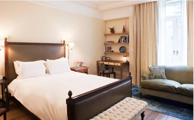 成功睡进明星“家”里去，我有门路！