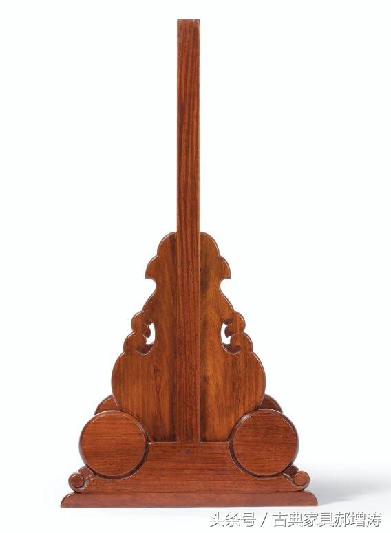 古典家具的绝佳展示平台 背景