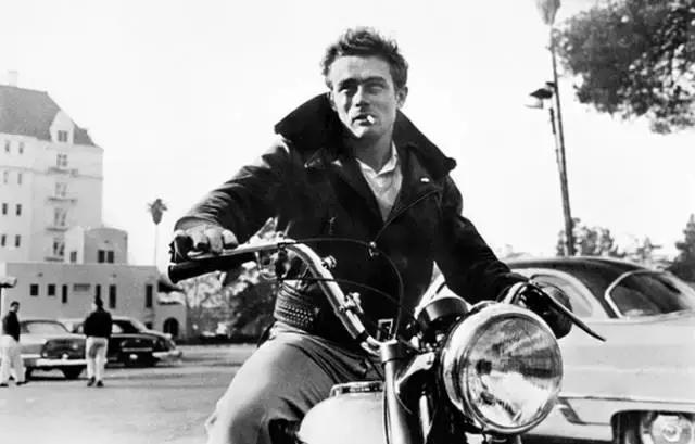 看了这个解读我感觉自己白刷了《爱乐之城》