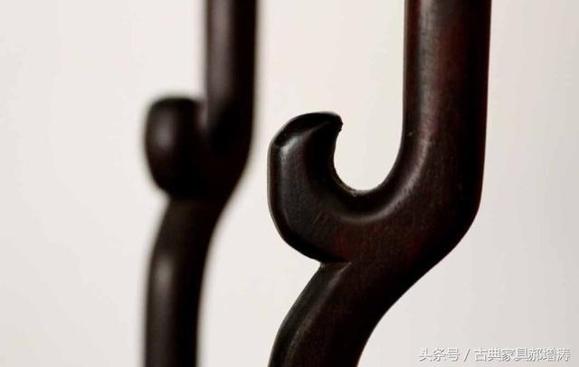 古典家具的绝佳展示平台 背景