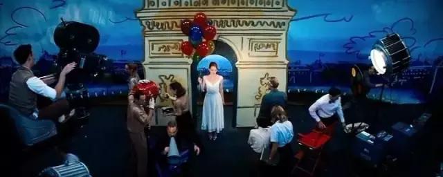 看了这个解读我感觉自己白刷了《爱乐之城》