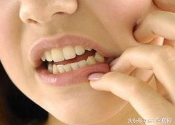 急性牙髓炎是什么症状（4种原因导致牙髓与根尖疾病）
