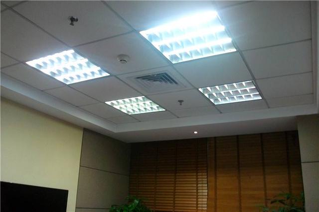 白炽灯、日光灯、LED灯突然变暗的原因分析