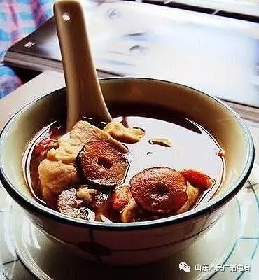 阿胶煲汤的做法与功效 2025年阿胶煲汤的做法与功效鸽子