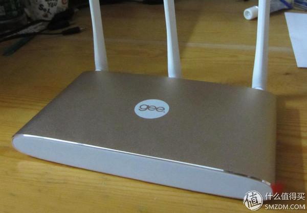 从开始到现在，极路由3开箱简测.