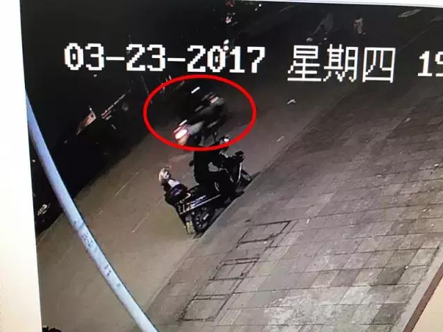 佩戴首饰的你请看进来