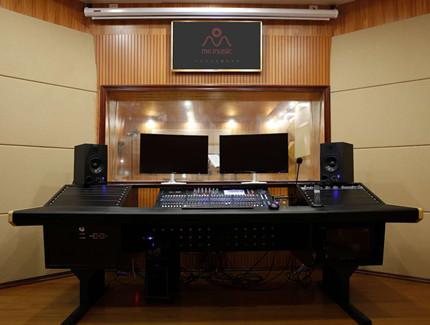 要逆天!炫酷吉他指弹伴奏版本的《红豆》,你一定没听过!