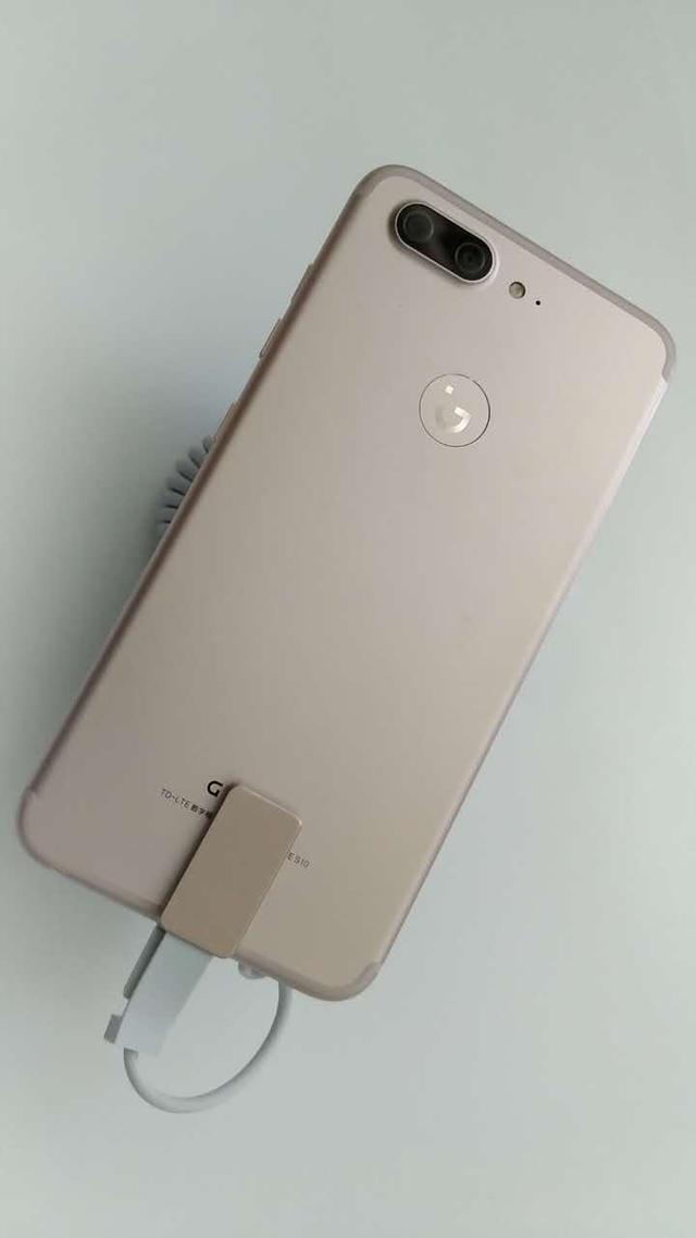 四摄手机金立S10发布：联发科P25+6GB内存，2599元