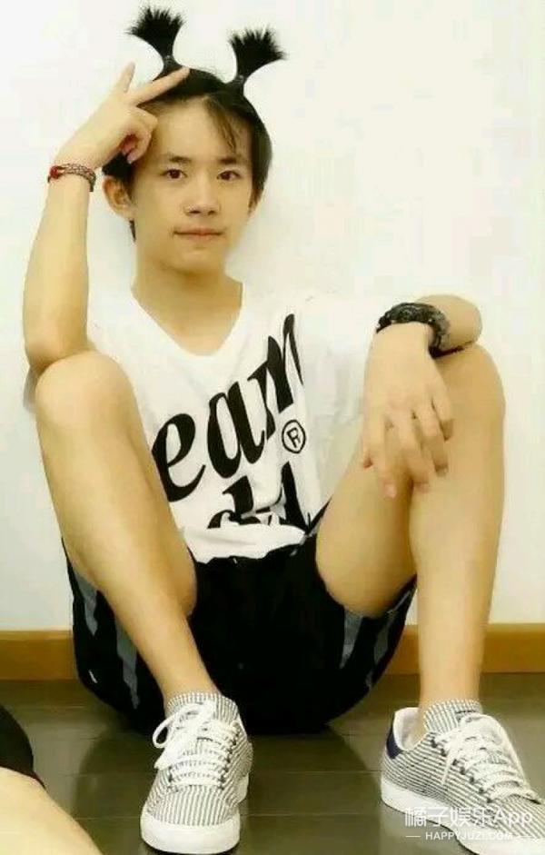 火的人头上都长犄角了 你还不赶紧来两个？