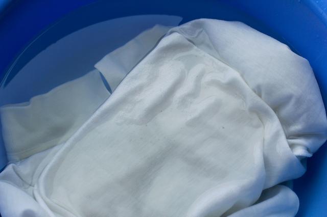 我们试了N种方法，发现白衣服这样洗最有用