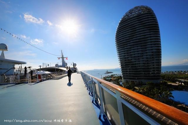 知道东方迪拜、海上度假天堂在哪吗？三亚凤凰岛！