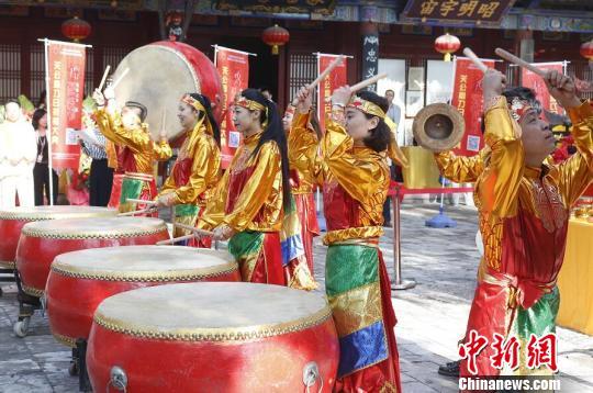 海内外信众“关公磨刀日”祈福国泰民安