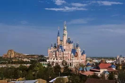 太空跳跳车攻略（上海迪士尼亲子游攻略玩些什么 线路这样安排）