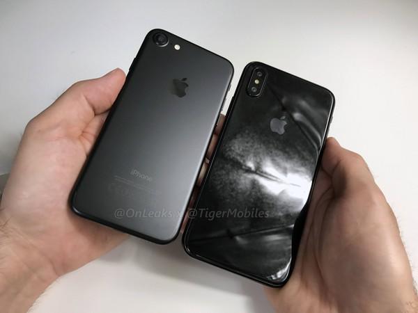 iPhone 8/iPhone 7 Plus对比 持握感舒适