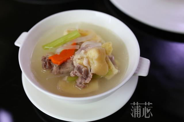 黑虎掌花胶炖鸡脚汤 黑虎掌花胶炖鸡脚汤的功效