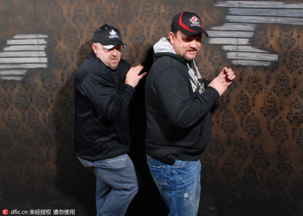 进鬼屋冒险是怎样一种体验?游客受惊吓表情让你笑到飙泪