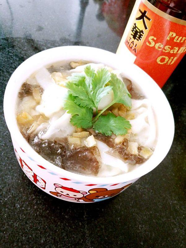 在家简单做出元宝馄饨（四鲜滴元宝馄饨的做法）