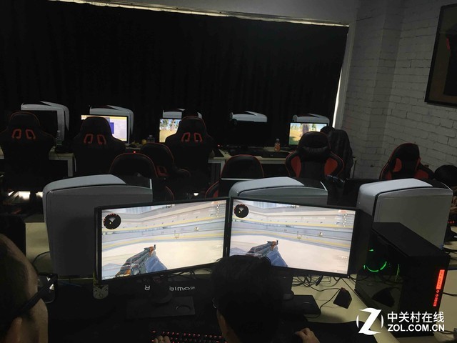 户外显示屏参数_专业电竞显示器DyAc技术240Hz刷新率_电竞显示器动态清晰度提升技术