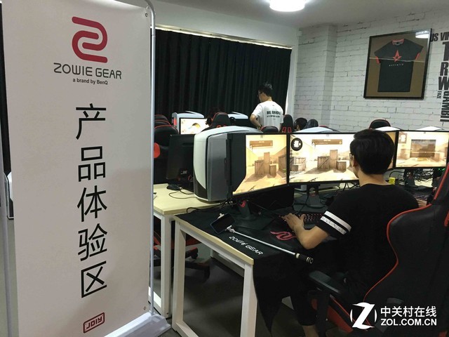 户外显示屏参数_电竞显示器动态清晰度提升技术_专业电竞显示器DyAc技术240Hz刷新率