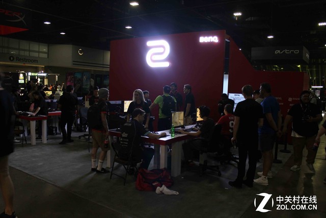 户外显示屏参数_电竞显示器动态清晰度提升技术_专业电竞显示器DyAc技术240Hz刷新率