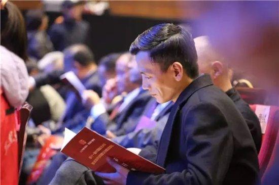 摄影金像奖获得者，北京黑光摄影教育学校何连海老师