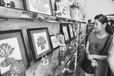 手机女囚游戏下载地址（走进湖北唯一的女子拘留所阅览室有时尚杂志）