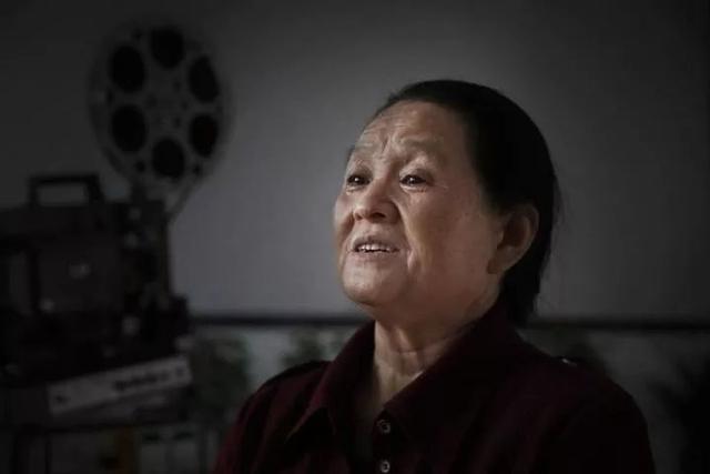 中国说丨坚守44年，她在农村放了15万场电影