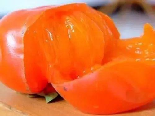 柿子和牛奶同吃有毒？今年秋天还能好好吃柿子吗！