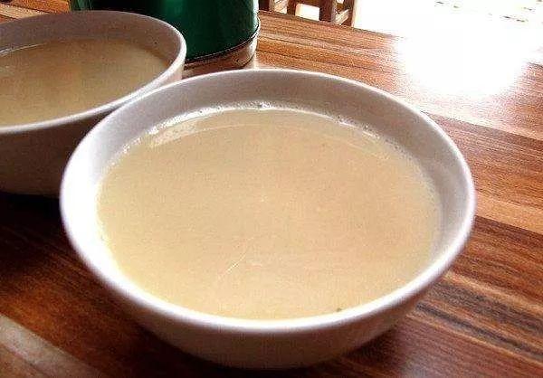 真正的蒙古奶茶制作过程