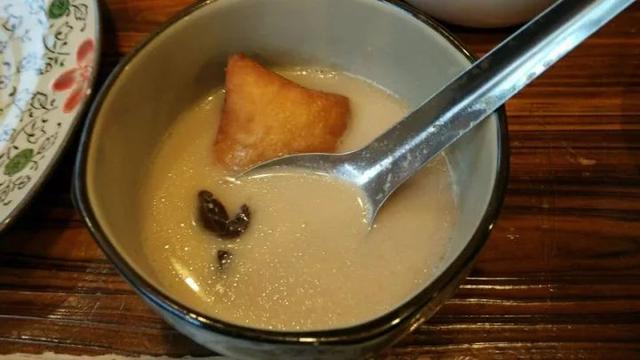 真正的蒙古奶茶制作过程