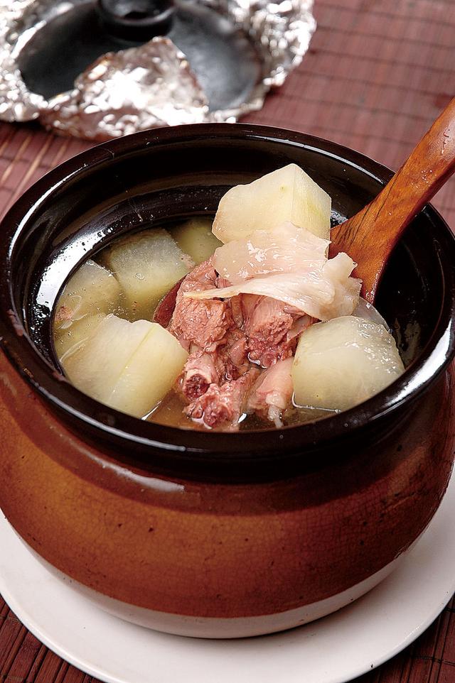 鹧鸪炖花胶的功效 2024年鹧鸪炖花胶的功效