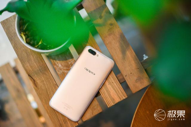 妹子们最爱的OPPO R11，实际体验远超预期，刮目相看