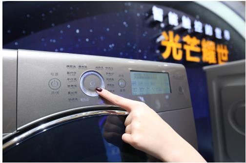 惠而浦Radiant重磅现身AWE,诠释何为"光芒"