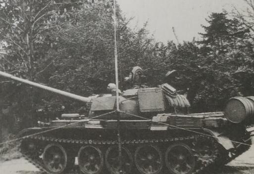 别看T-54和T-55长得一样，两者可不是一回事，专门打核大战的坦克