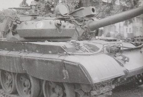 别看T-54和T-55长得一样，两者可不是一回事，专门打核大战的坦克