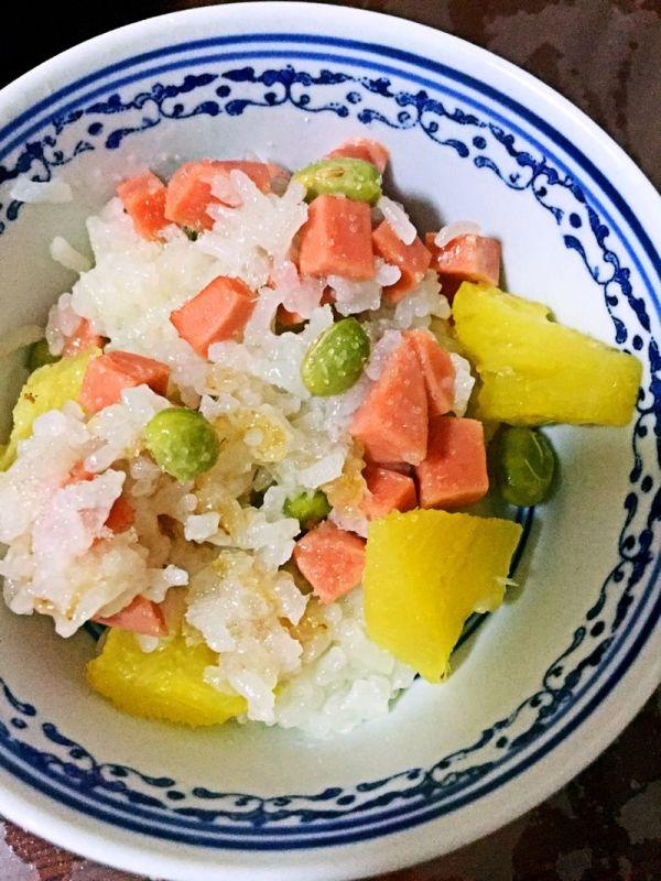 菠萝糯米饭的家常做法窍门（超简单菠萝饭的做法）
