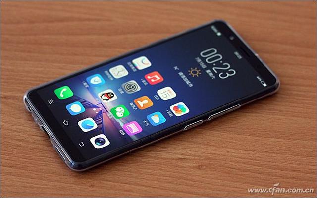 2998元的全面屏新秀到底值不值？vivo X20评测体验