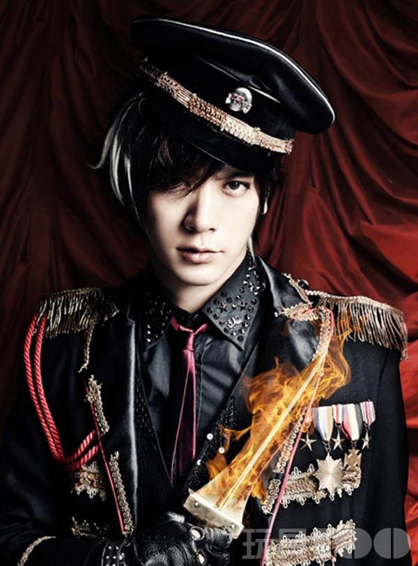 纳尼!美少女战士和奥特曼结婚了?