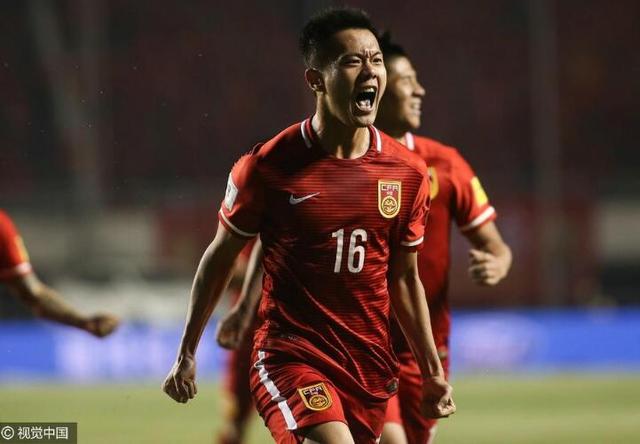 黄博文武磊建功！国足2-0卡塔尔  成功晋级12强