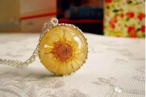 水晶ab胶花的做法 水晶ab胶怎么快速固化 水晶ab胶花的做法 水晶ab胶怎么快速固化