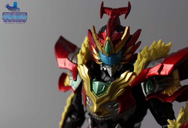 铠甲勇士拿瓦进化版(涛哥测评 国产良心铠甲勇士捕将卡魄战帅进化版)