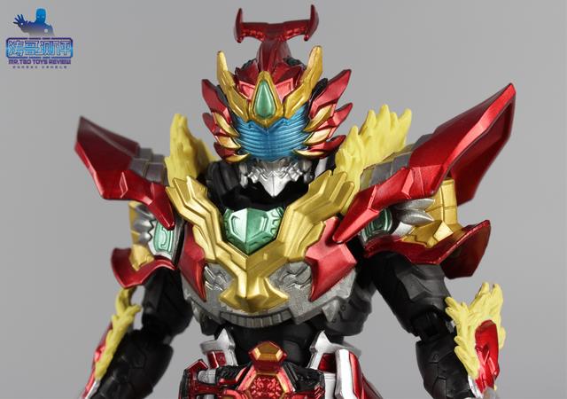 涛哥测评 国产良心《铠甲勇士捕将》卡魄&战帅进化版