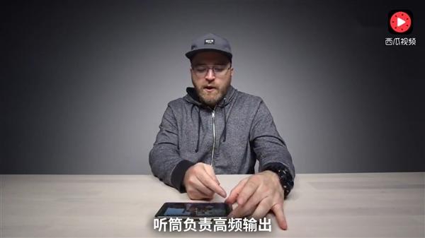 老外辣评华为Mate 10 Pro 还有保时捷限量版：看一眼就中毒