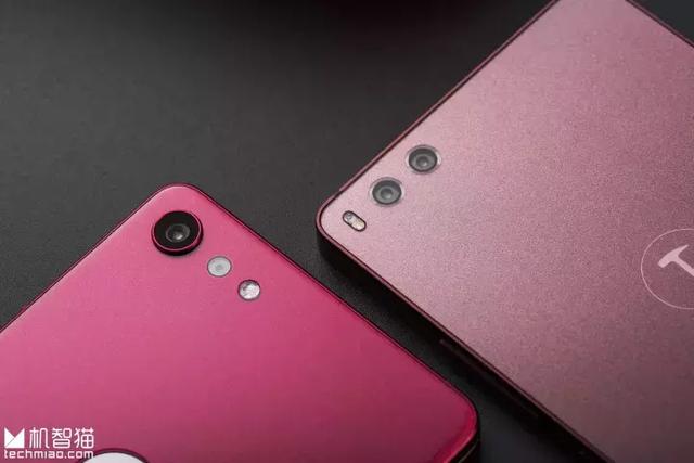 设计大变!锤子昨晚发布了一款全面屏手机